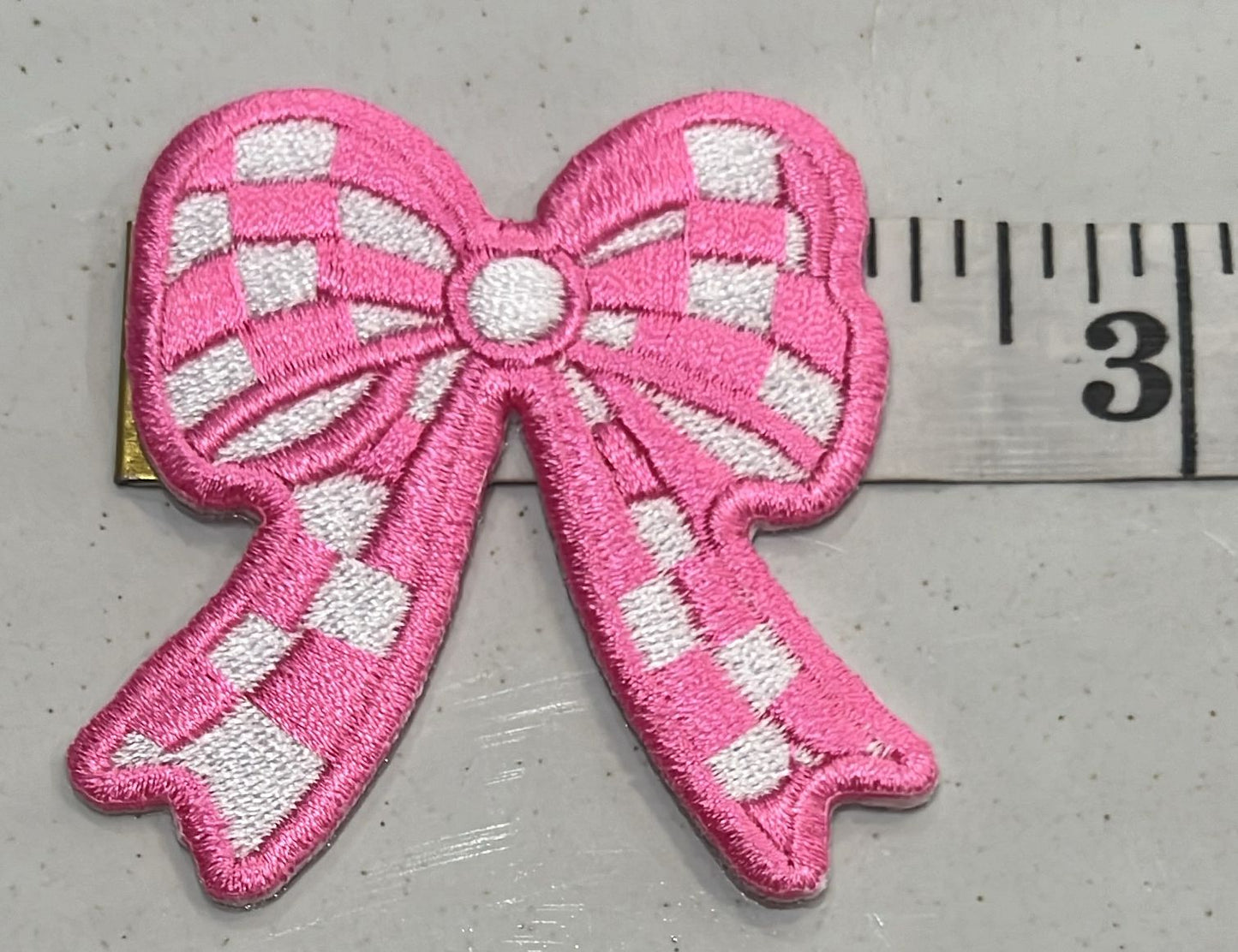 Pink Bow Patch range between 2 to 4 inches